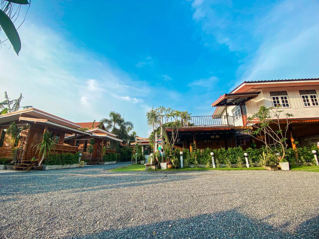Kitchen Baan Mai Sak Homestay, Khao Wong Phrachan - Tap to explore photos