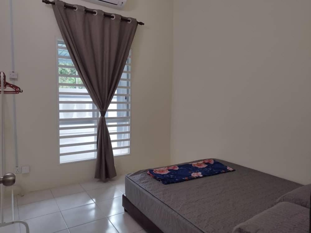 Homestay Delisha Tapah-Pool photo 4