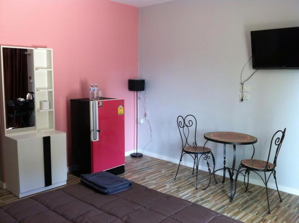 R2 Apartment Service - Tap to explore photos
