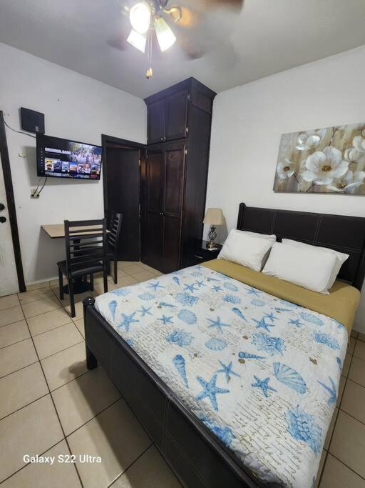 Guest house 2 mins from da beach, Ensenada