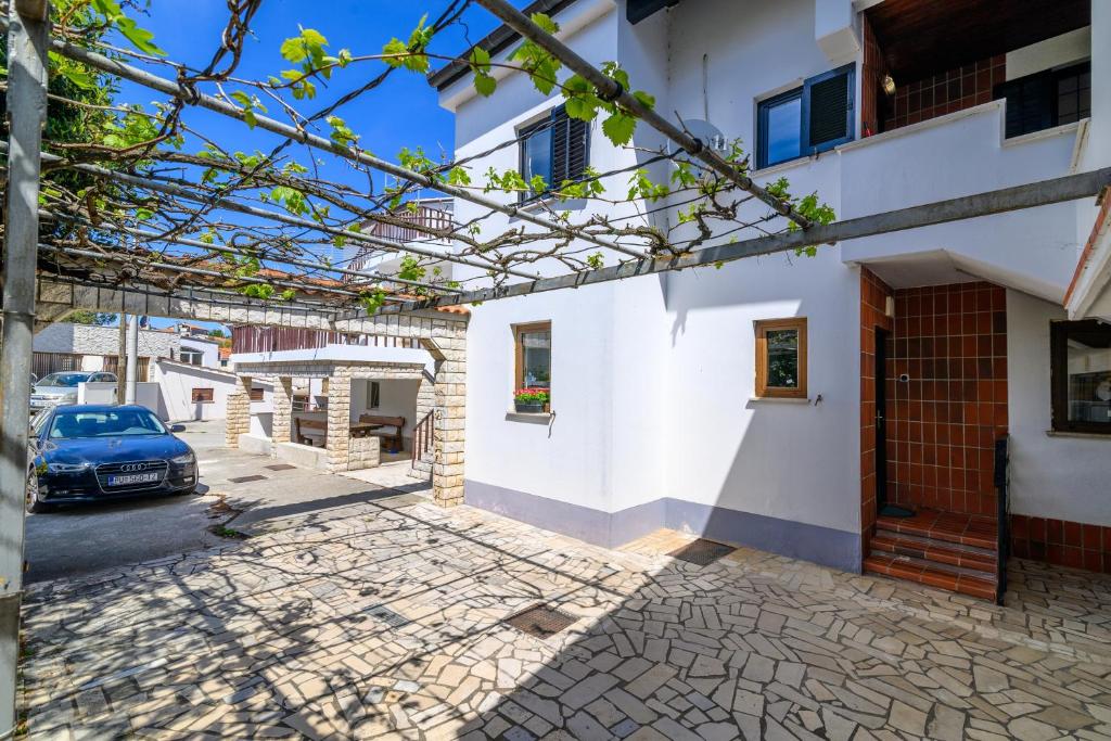 Apartments with a parking space Premantura, Medulin - 2228 photo 1