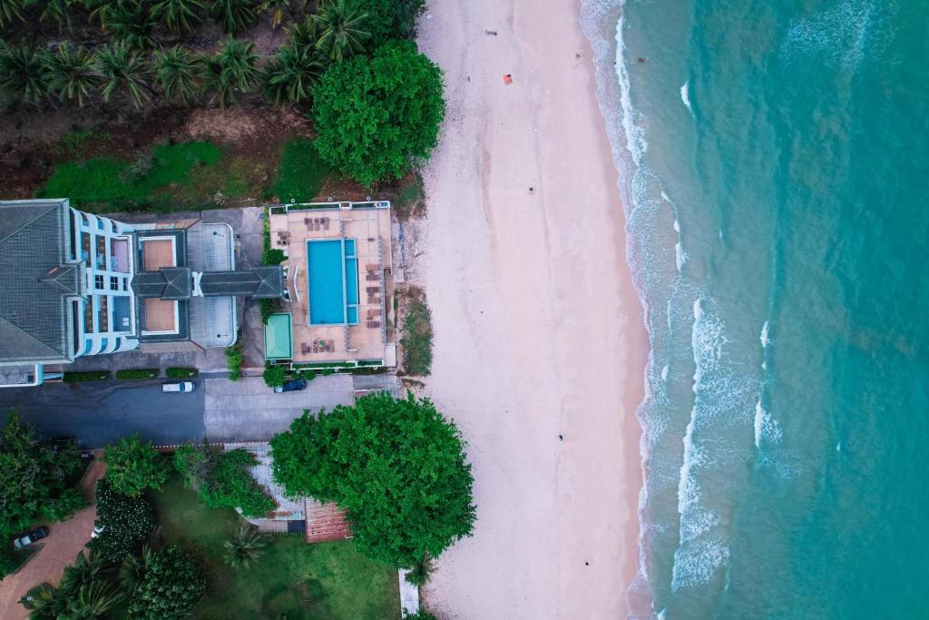 Khanom Golden Beach Hotel photo 2