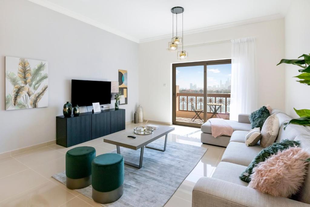 FAM Living - Sarai Apartments - Private Beachfront Escape in Palm Jumeirah photo 3
