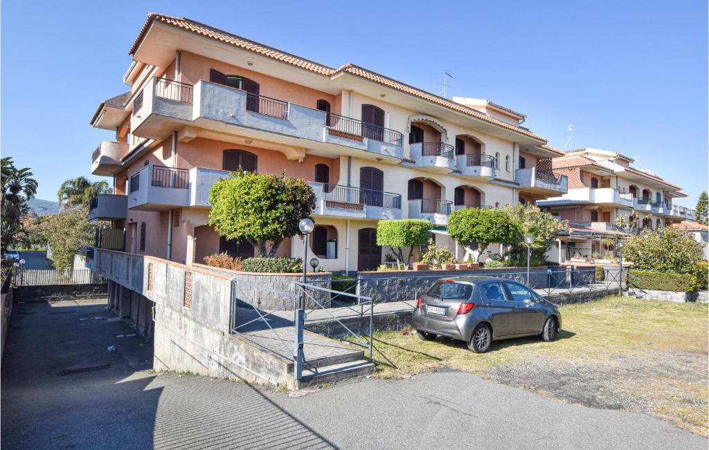Amazing Apartment In Mascali With Wifi And 2 Bedrooms photo 1