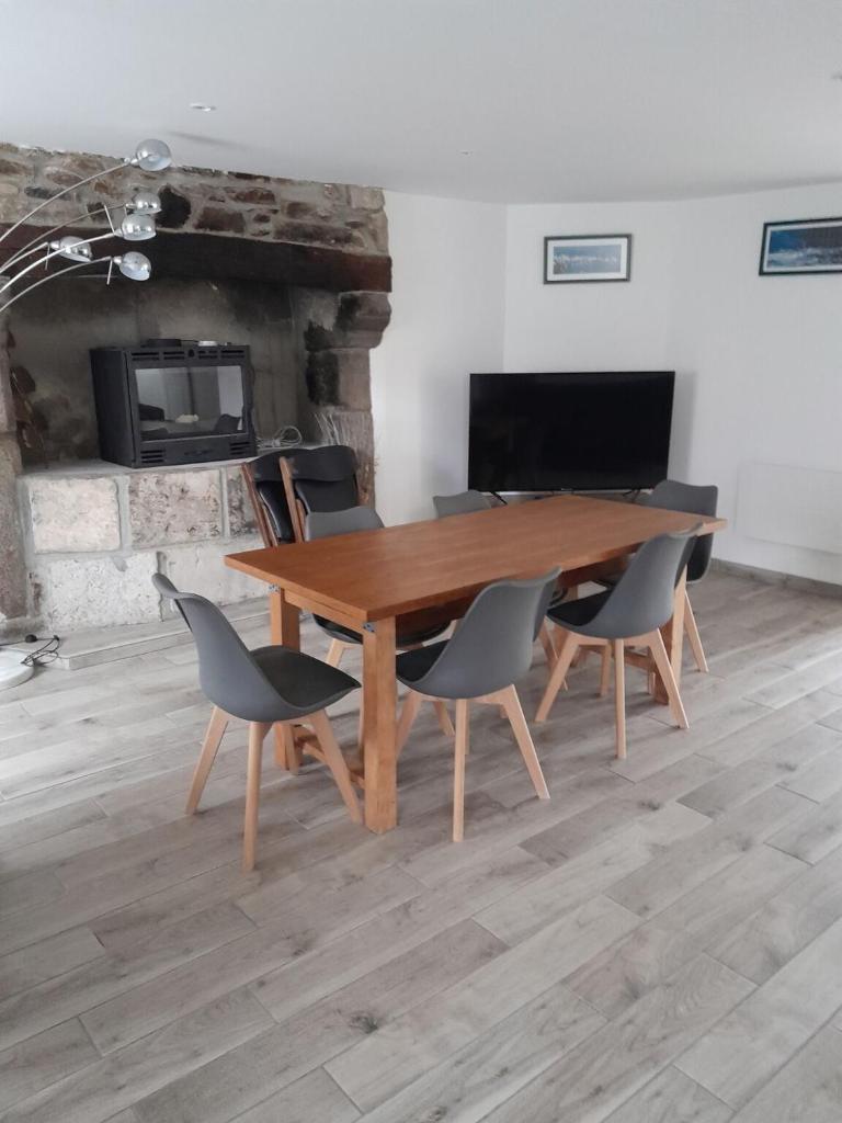 Maison de 3 chambres avec jardin clos et wifi a Quettehou photo 3