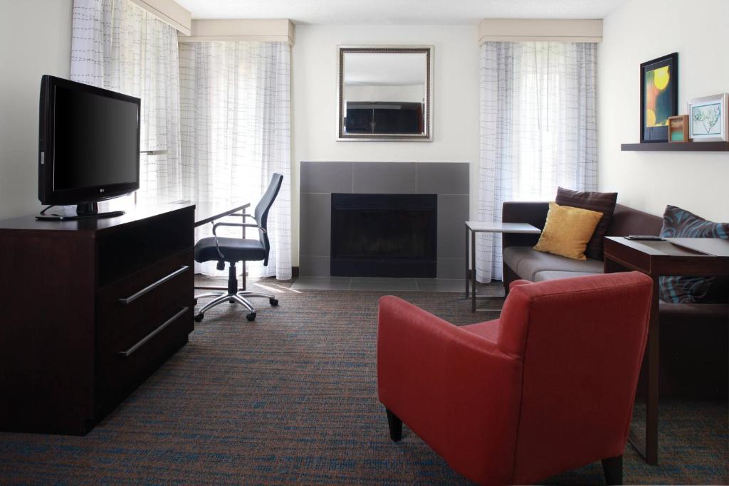 Residence Inn by Marriott Cleveland Independence photo 4