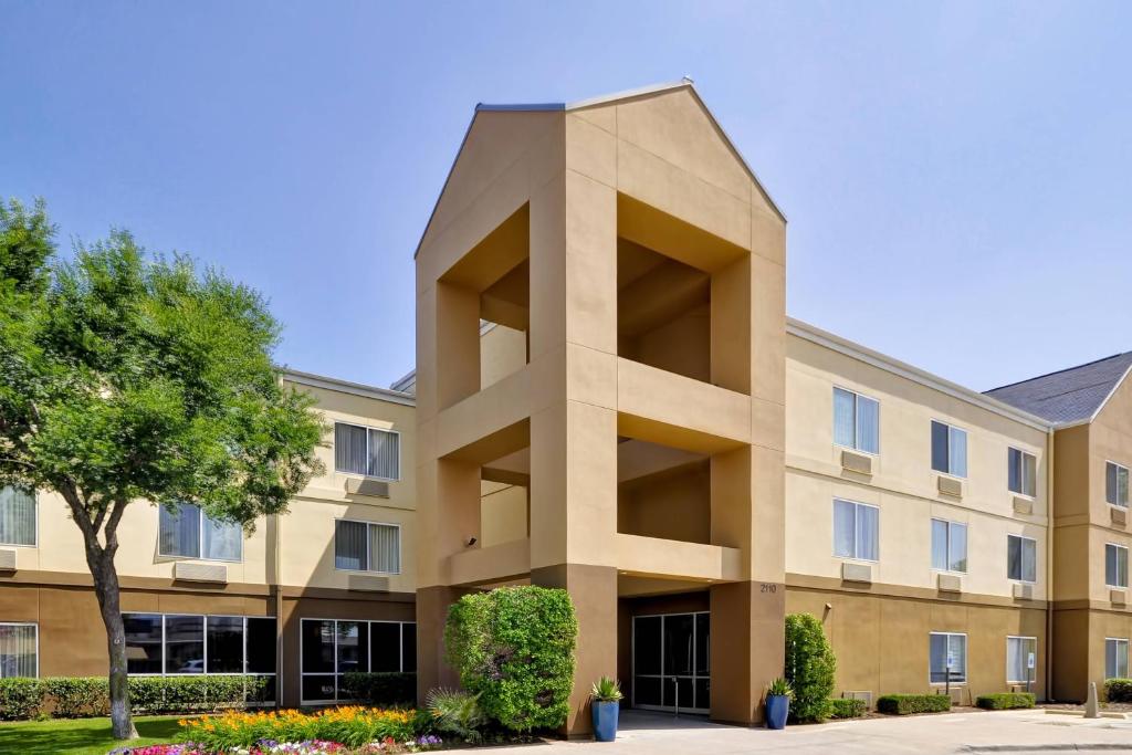 Fairfield Inn & Suites Dallas Medical/Market Center photo 1