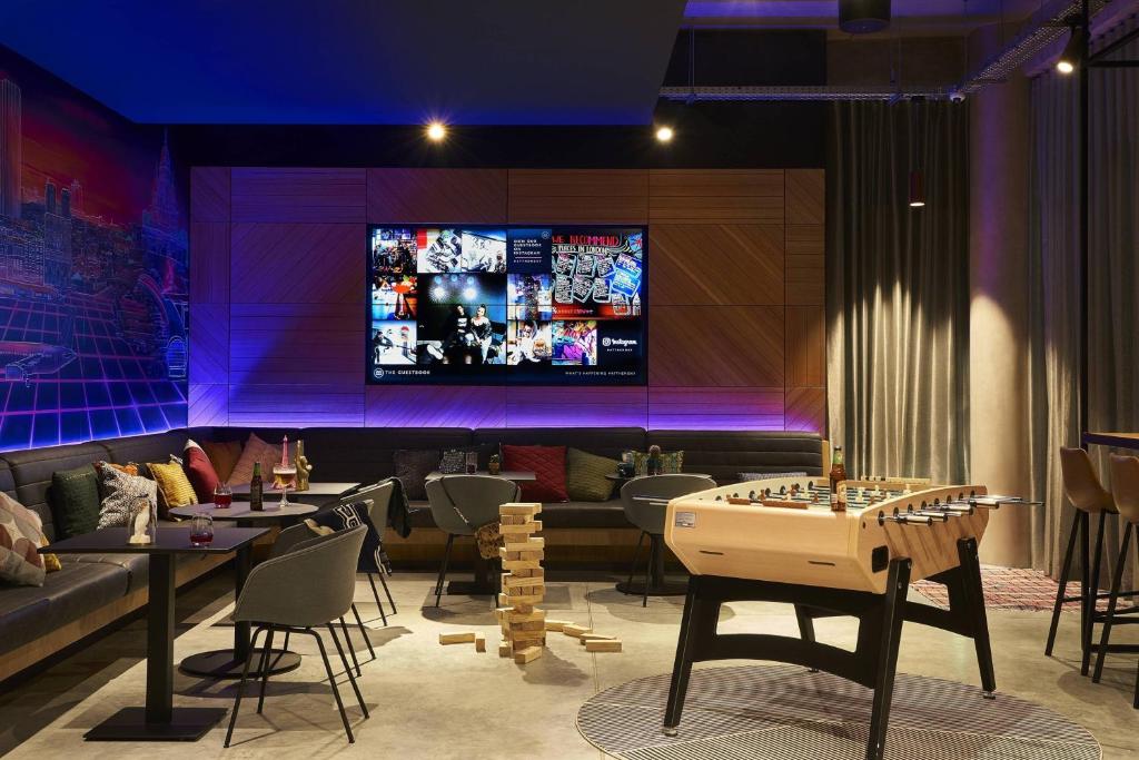 Moxy Paris Charles de Gaulle Airport - 레스토랑