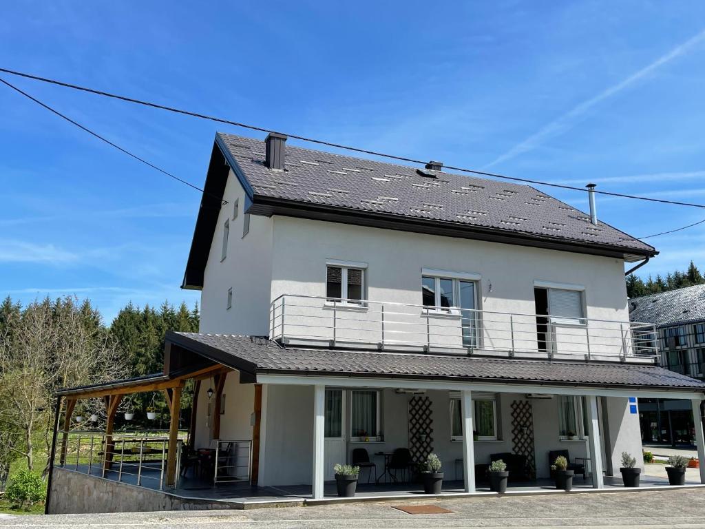 Guest House Mylan photo 2