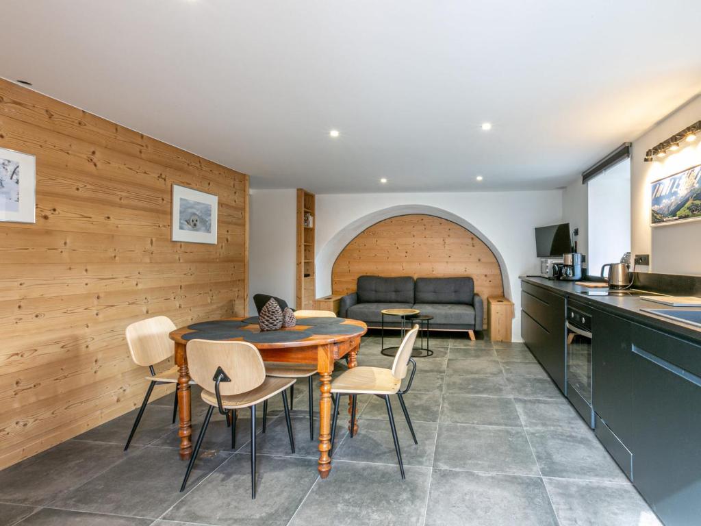 Appartement La Clusaz, 2 pièces, 4 personnes - FR-1-437-89