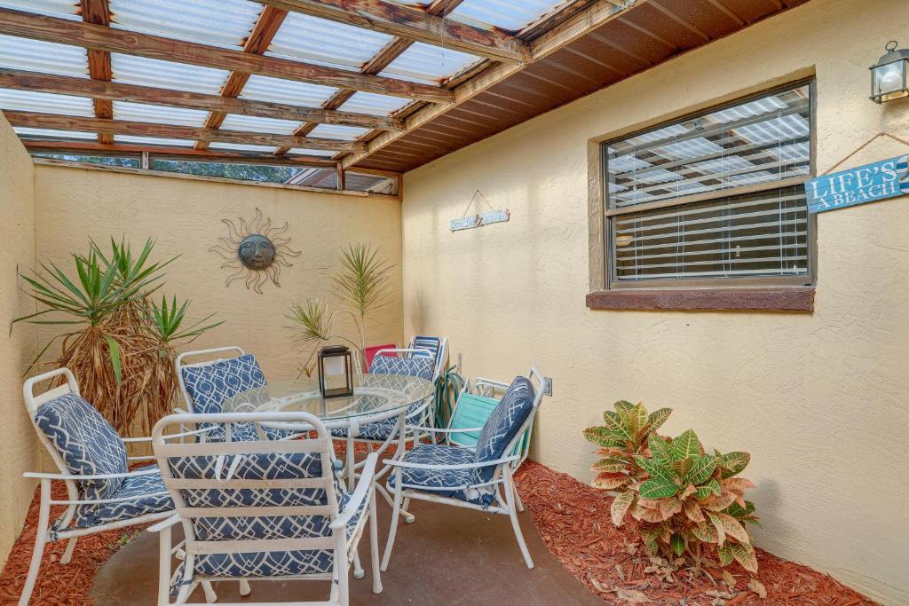 Breezy Florida Retreat Near Beach and Port Canaveral photo 1