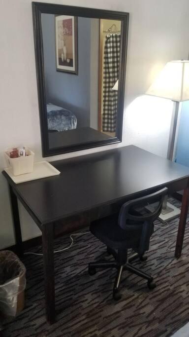 OSU King Bed Hotel Room 120 Booking photo 2