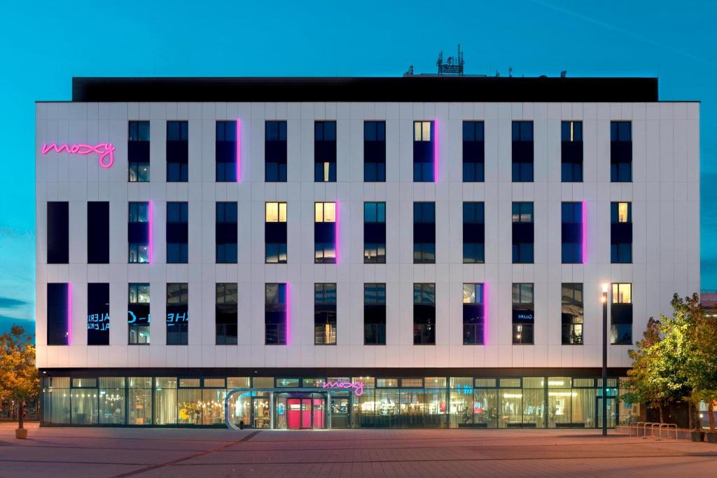 Moxy Ludwigshafen photo 2