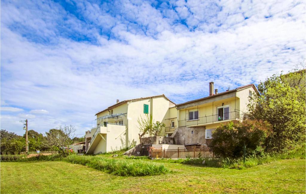 Awesome Home In Laurac On Vivarais With Outdoor Swimming Pool, Private Swimming Pool And 3 Bedrooms photo 1