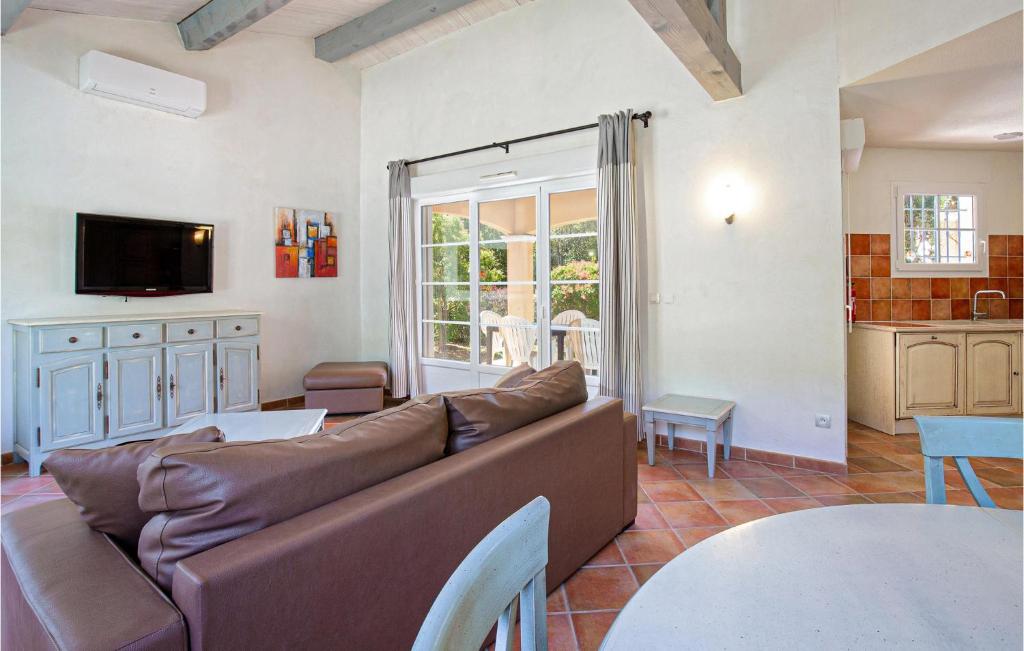 Awesome Home In Callian With Outdoor Swimming Pool, Wifi And 3 Bedrooms photo 1