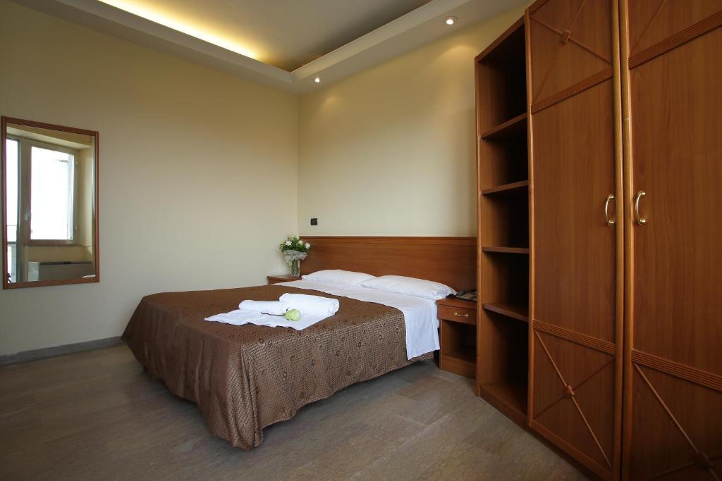 Hotel President photo 3