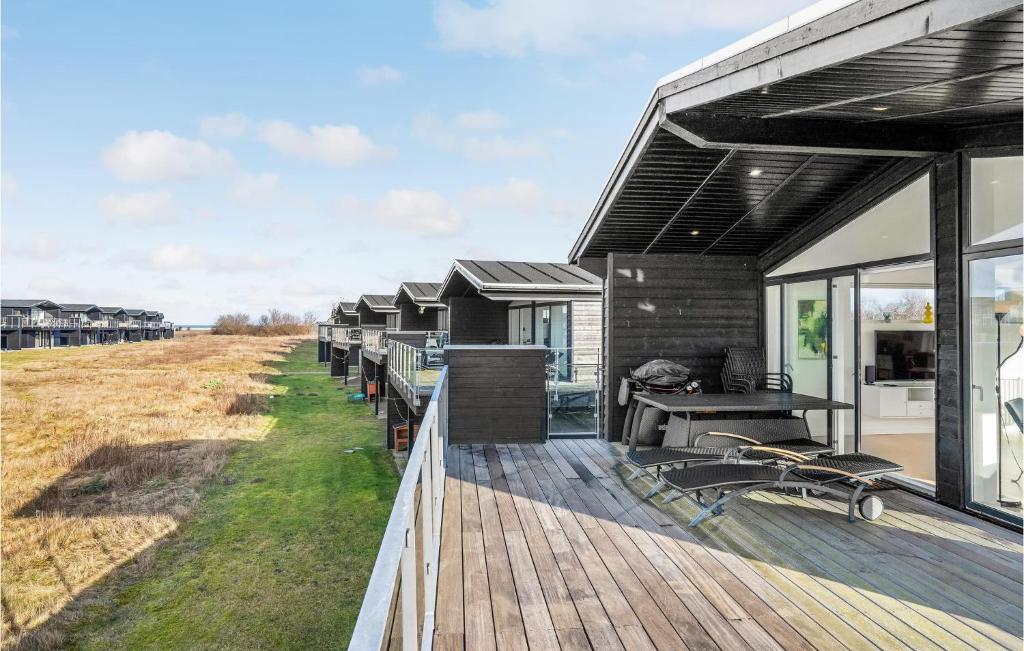 Awesome Home In Frederikshavn With 3 Bedrooms And Wifi photo 1