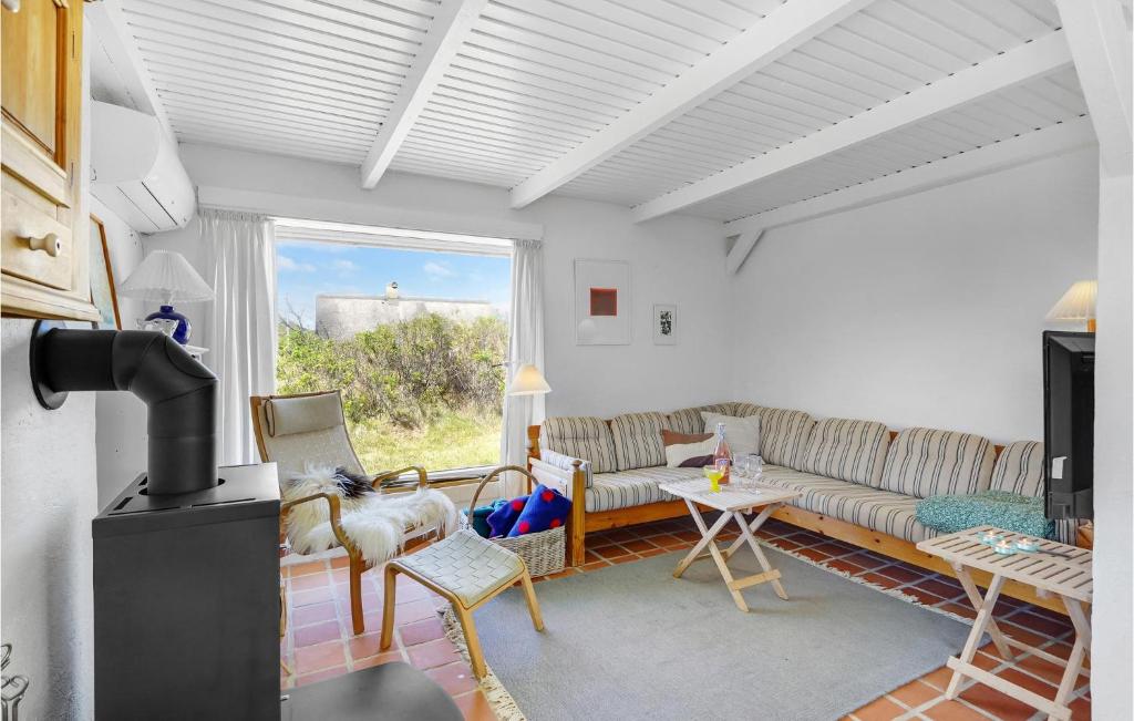 Amazing Home In Oksbl With 3 Bedrooms, Sauna And Wifi photo 2