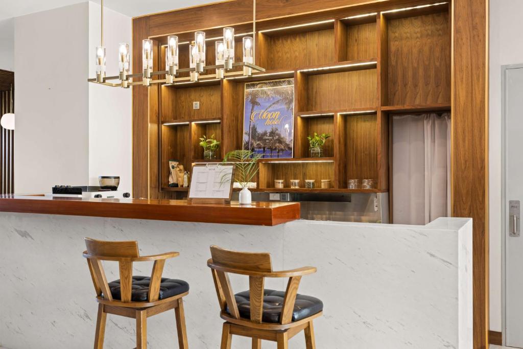 Moon Villa and Apartment DaNang