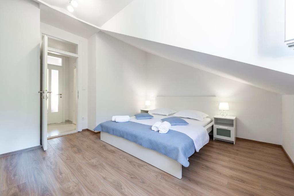 Peaceful 2-bedroom apartment Srebreno photo 4