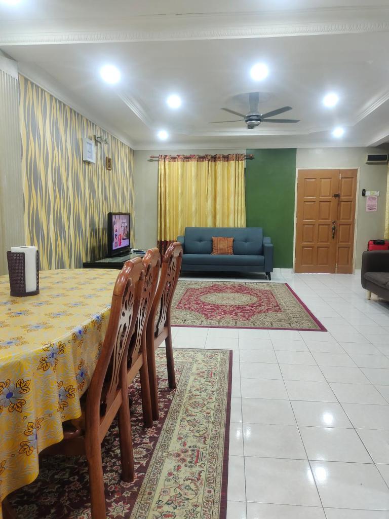 Homestay Cikgu Zedi Hulu Langat photo 1