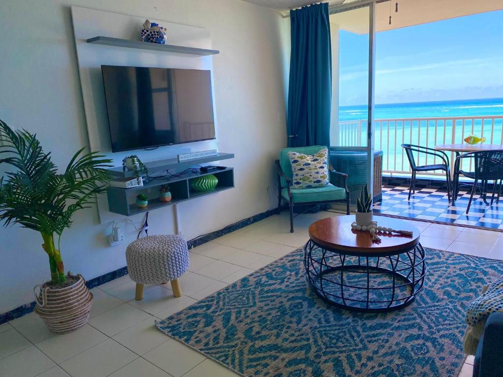 Marbella del Caribe Isla Verde Beachfront photo 2