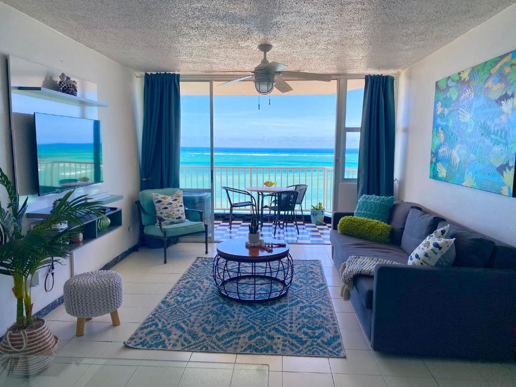 Marbella del Caribe Isla Verde Beachfront photo 3