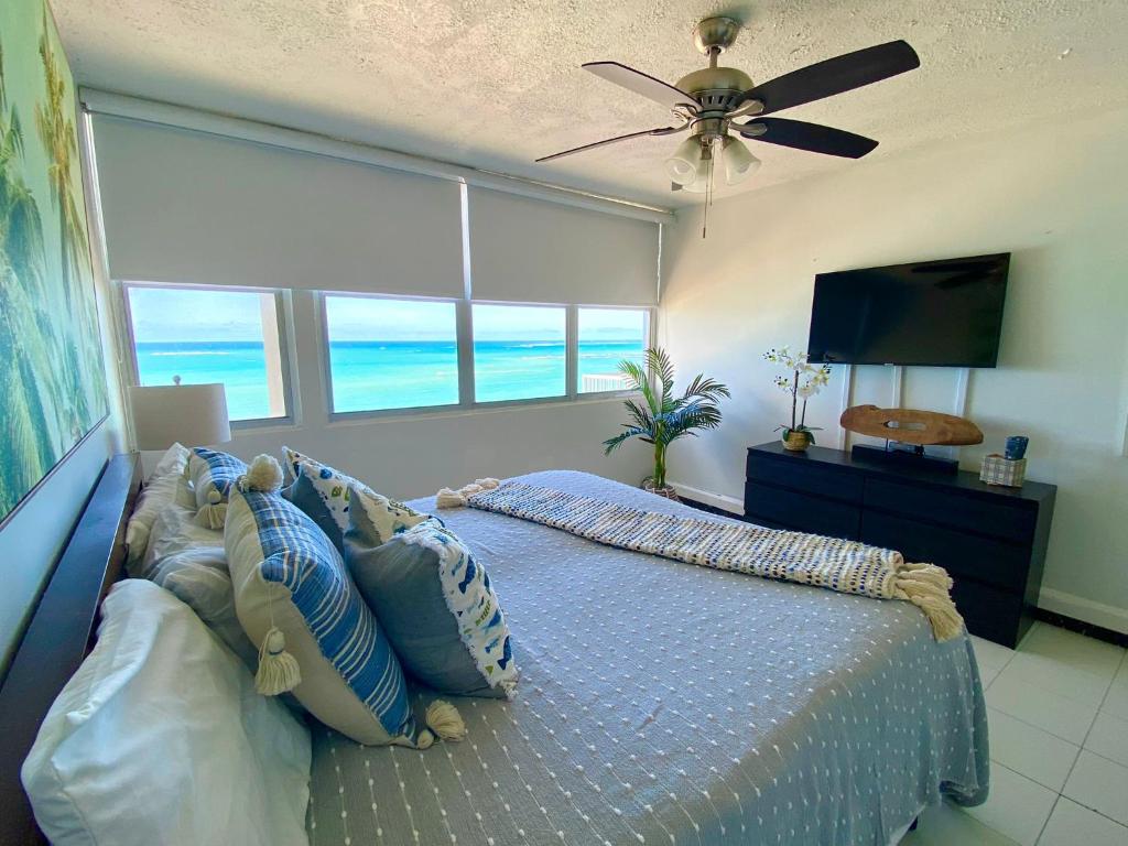 Marbella del Caribe Isla Verde Beachfront photo 4