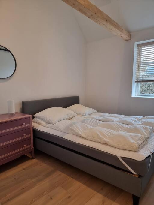 Hyggeligt lille byhus lige mellem havnen og bytorv photo 4