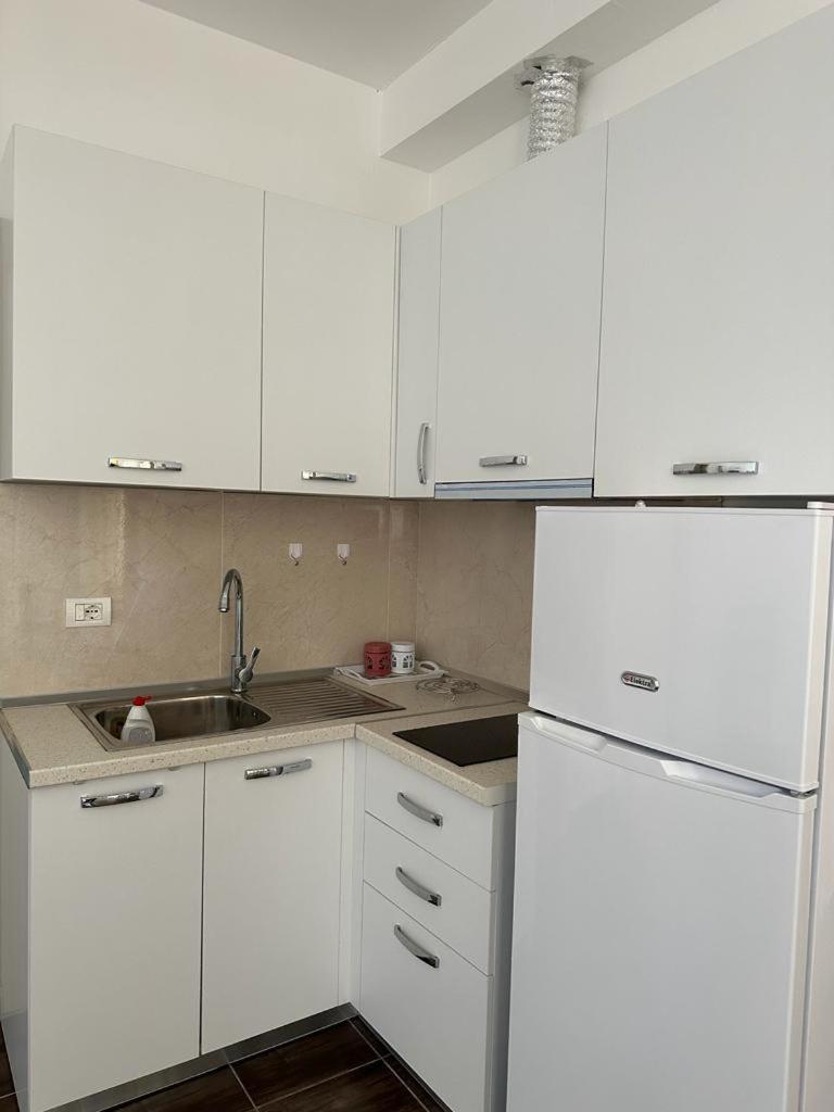 Marjana's Apartment 3 photo 2