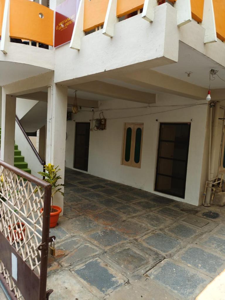 SREE SANKARI SREVICE APARTMENTS photo 2