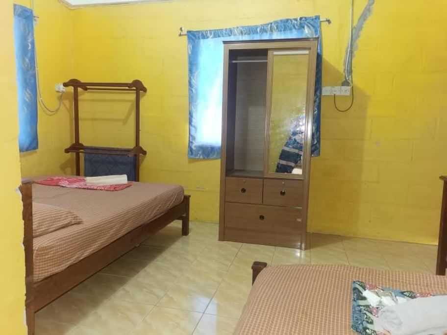 KAMILA MOTEL TELUK SENANGIN photo 3