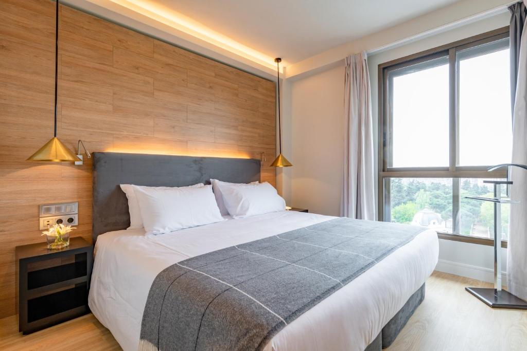Espahotel Plaza de España Room Type - Premium Suite