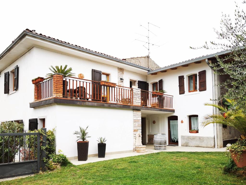 Casa Rustica con giardino photo 1