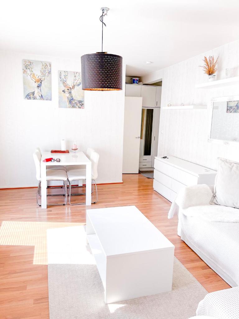 Ilona Apartments -"Home Away From Home" photo 1