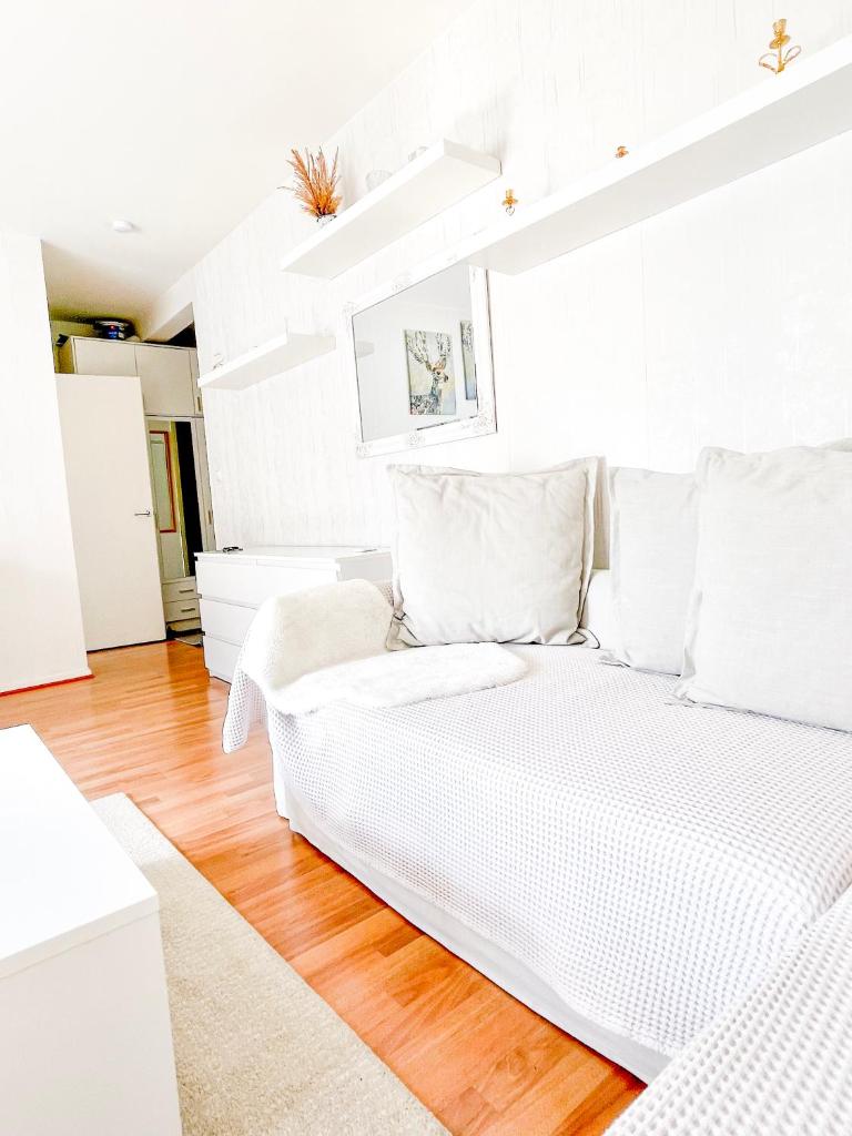Ilona Apartments -"Home Away From Home" photo 2