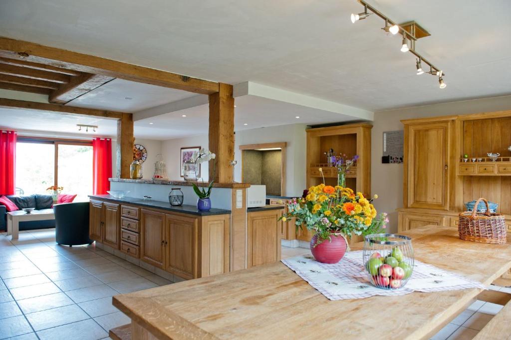 Chez ELoy Room Type - Five-Bedroom House