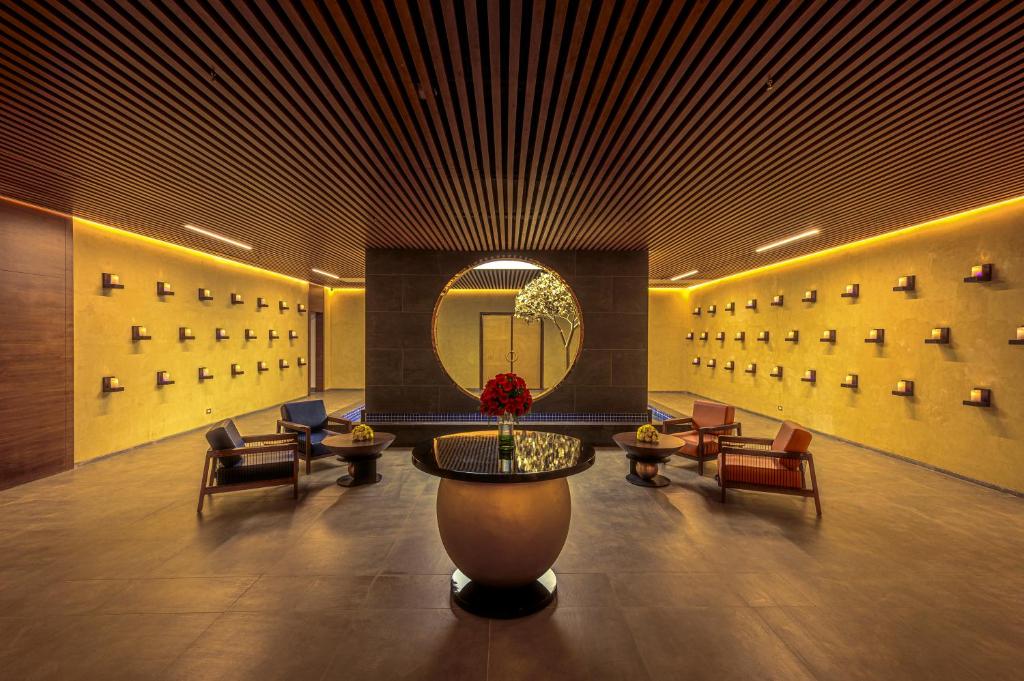 Taj Gandhinagar Resort and Spa photo 2