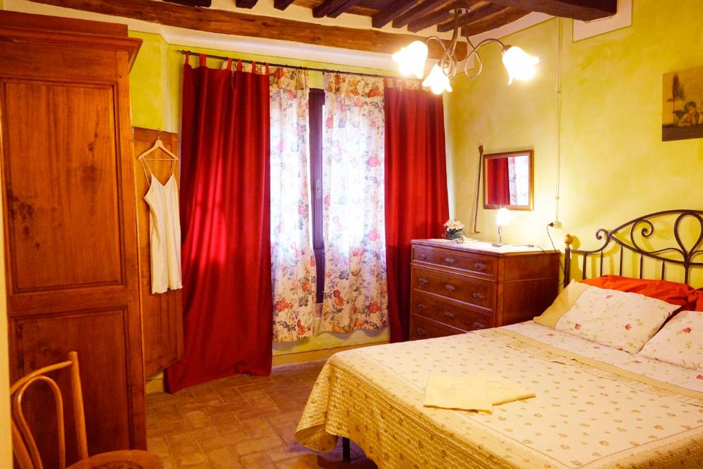 Antica Pietra holiday house with pool photo 4