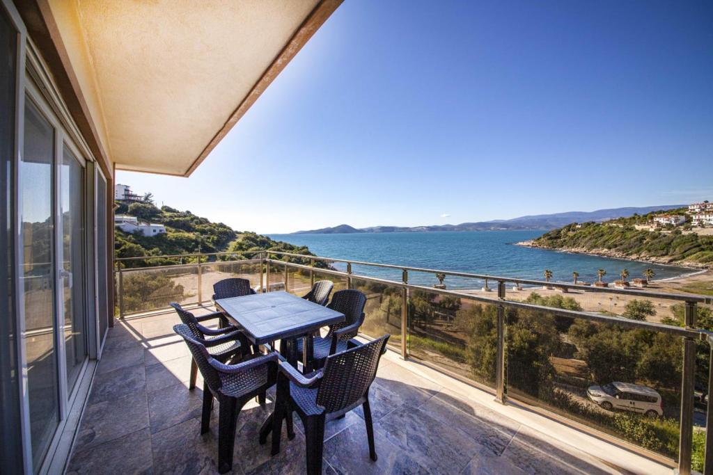 Lovely Villa with Sea View, Balcony and Terrace in Milas, Bodrum photo 1