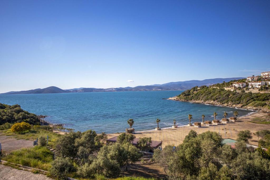 Lovely Villa with Sea View, Balcony and Terrace in Milas, Bodrum