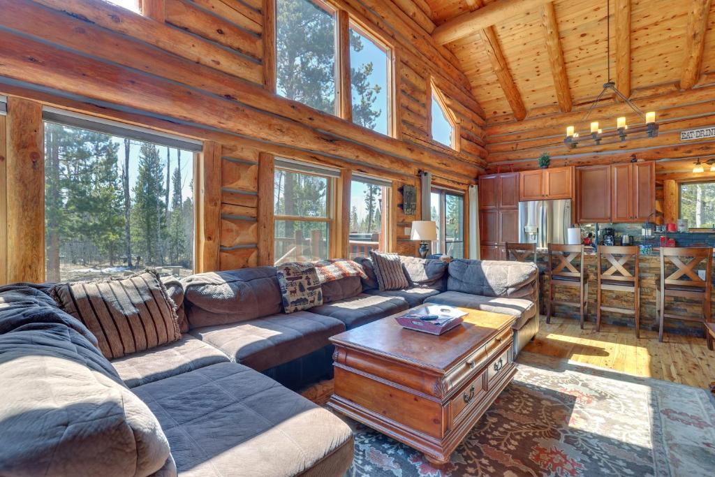 Grand Lake Cabin with Direct Access to Rocky Mtn NP! photo 4