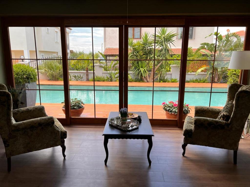 Astonishing Seafront Villa in Cesme photo 1