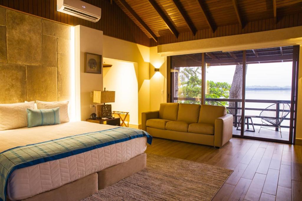 G Boutique Hotel at San Andres Peten photo 1