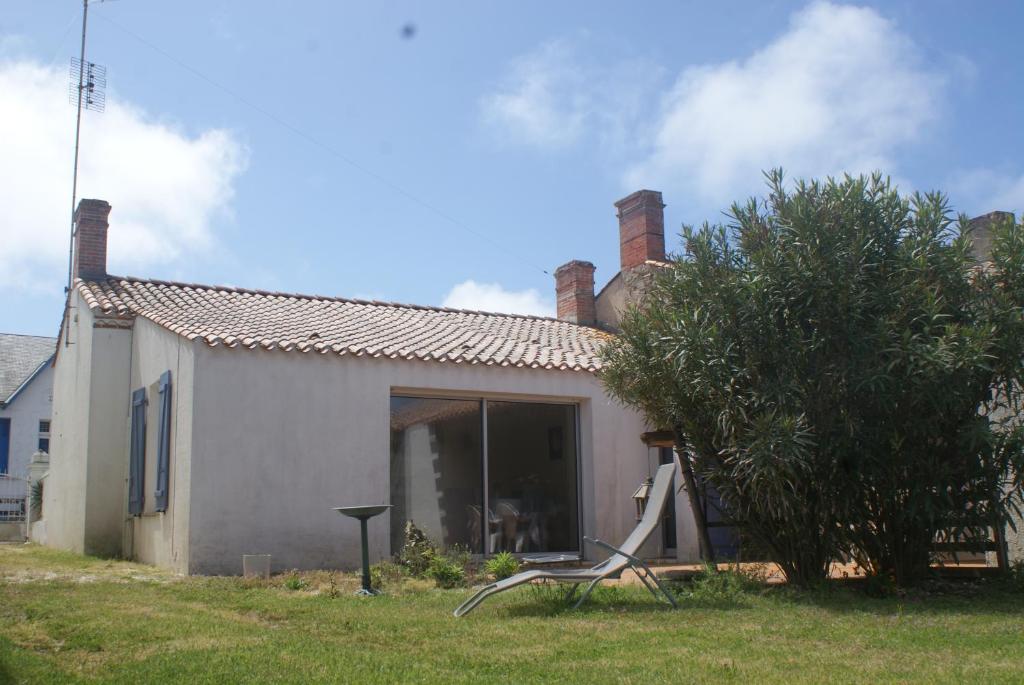 Villa maraichine rénovée, grand jardin et wifi, entre Plage et Marché photo 1