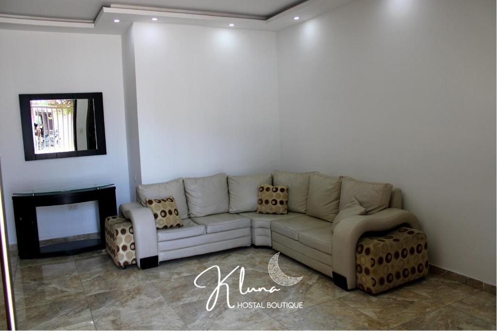 K Luna Hostal Boutique photo 4