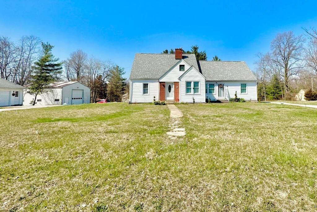 Trestle Creeks Original Farmhouse photo 1
