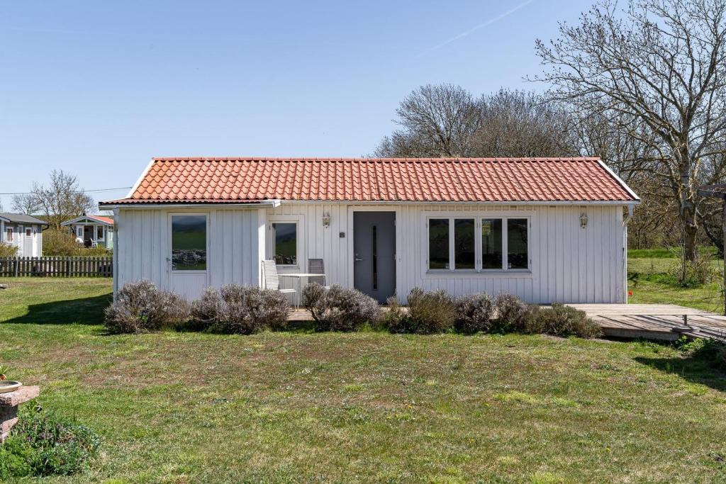 Pleasant cottage on Oland with a panoramic view of Kalmarsund photo 1