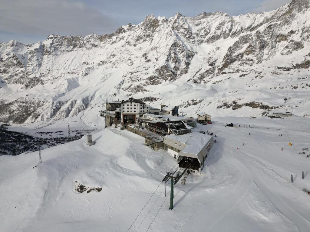 Hotel lo Stambecco photo 1