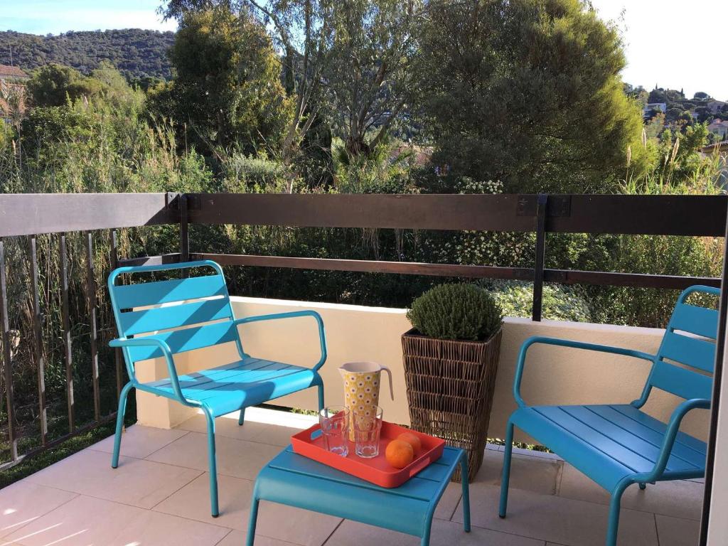 Appartement Le Lavandou, 2 pièces, 4 personnes - FR-1-308-175 photo 1